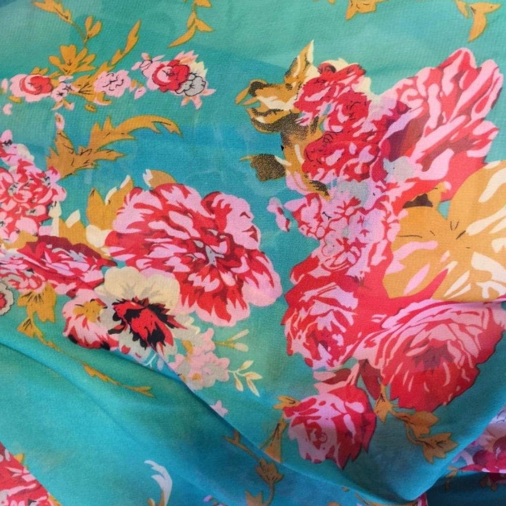 Green Floral Tassel Cover up - Picture 5 of 8